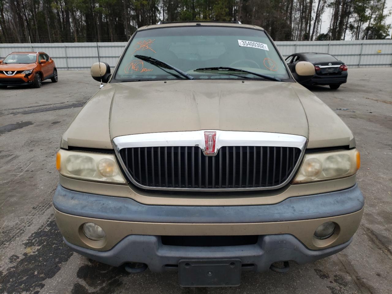 Photo 9 from auction – 1998 LINCOLN NAVIGATOR with VIN 5LMPU28L7WLJ17877
