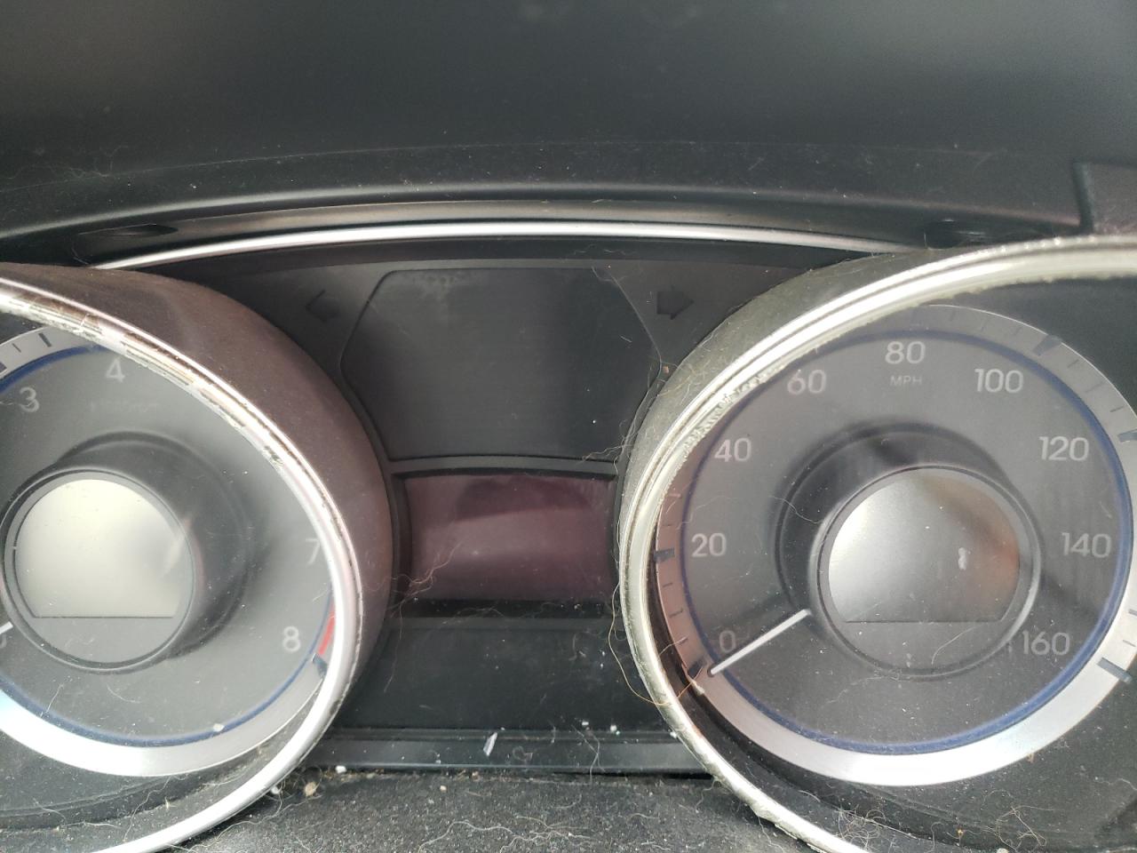 Photo 8 from auction – 2011 HYUNDAI SONATA SE with VIN 5NPEC4AC2BH237155