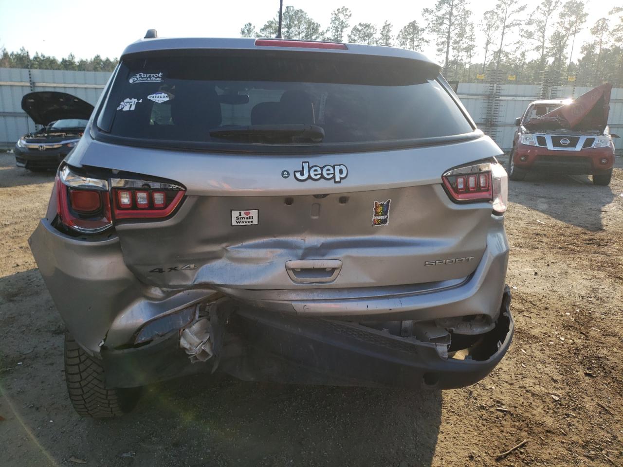 Photo 9 from auction – 2017 JEEP COMPASS SP with VIN 3C4NJDAB4HT647297
