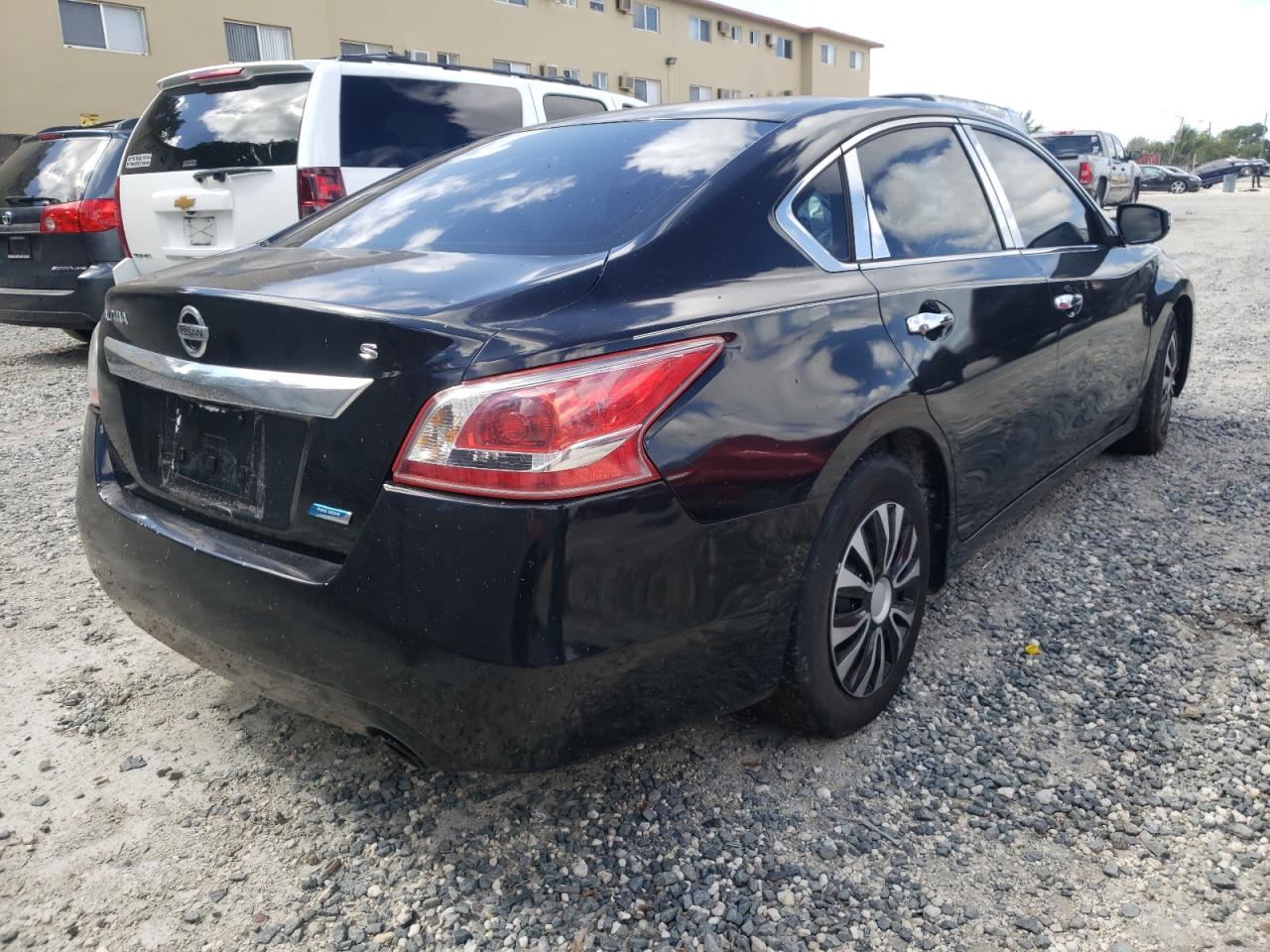 Photo 4 from auction – 2013 NISSAN ALTIMA 2.5 with VIN 1N4AL3AP1DC297167