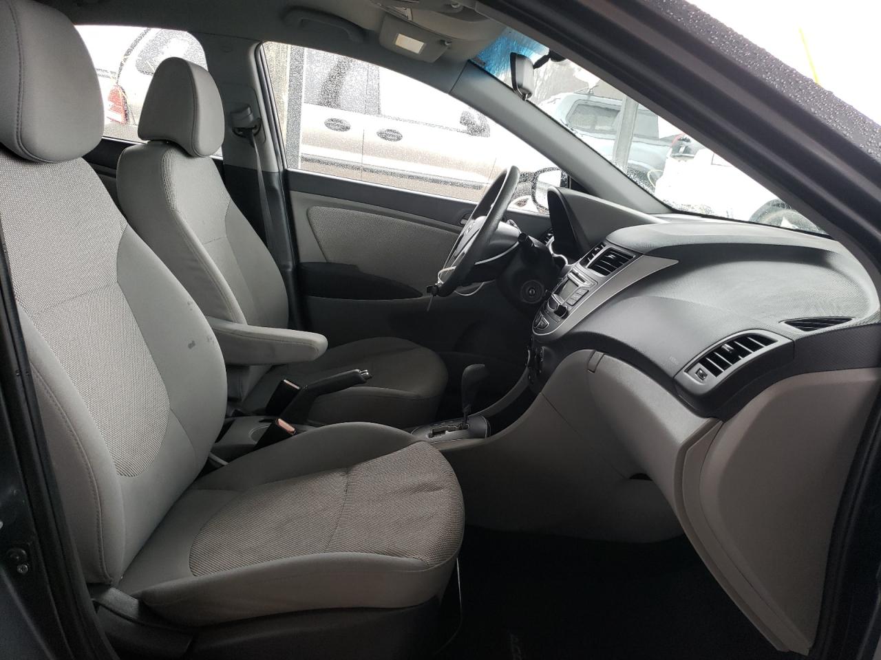 Photo 5 from auction – 2012 HYUNDAI ACCENT GLS with VIN KMHCT4AE8CU054533