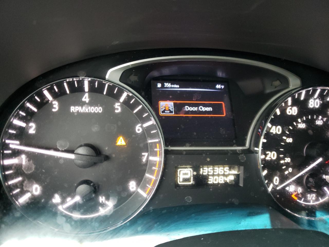 Photo 8 from auction – 2014 NISSAN PATHFINDER with VIN 5N1AR2MN1EC711350