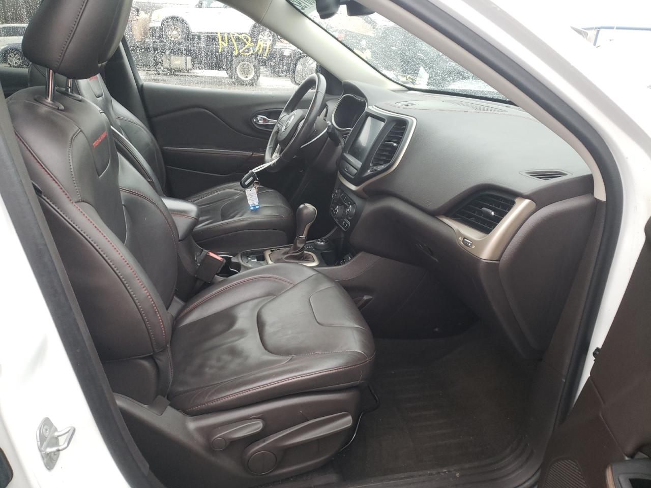 Photo 5 from auction – 2014 JEEP CHEROKEE T with VIN 1C4PJMBB9EW255834