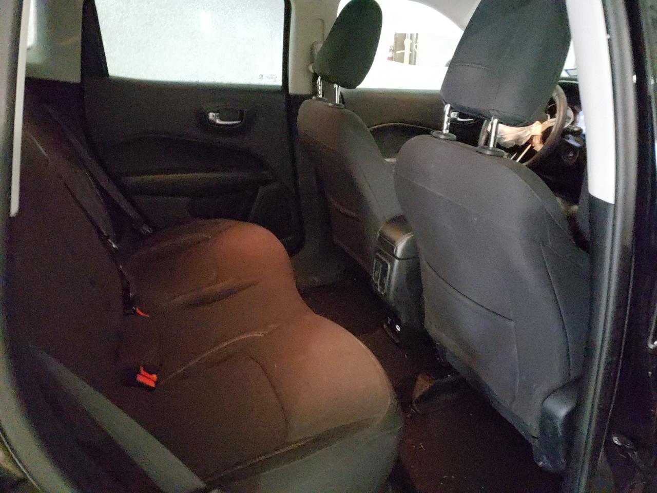 Photo 6 from auction – 2019 JEEP COMPASS SP with VIN 3C4NJDAB1KT849036