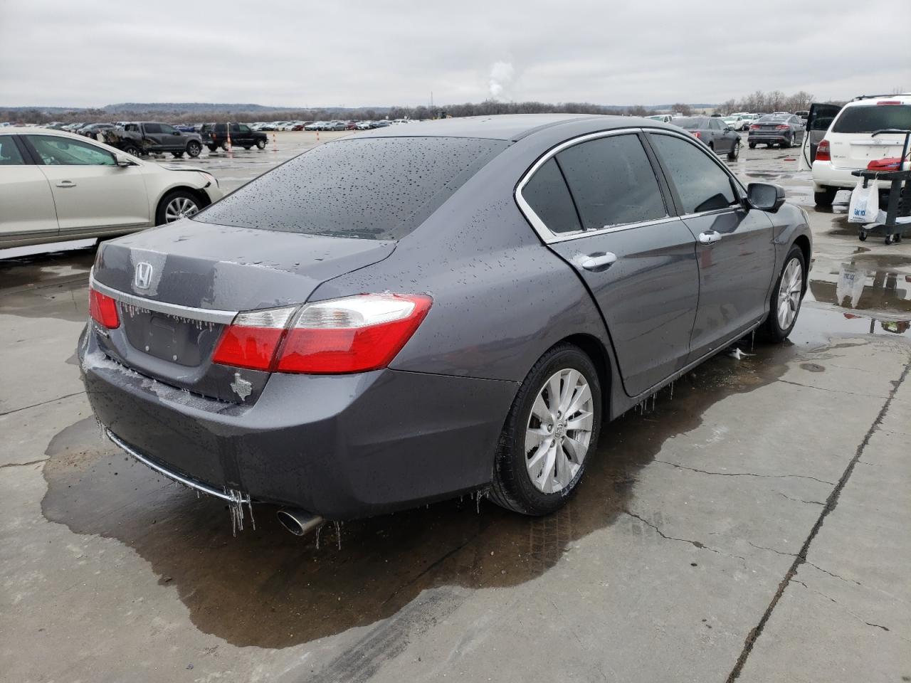 Photo 4 from auction – 2013 HONDA ACCORD EX with VIN 1HGCR2F73DA258517