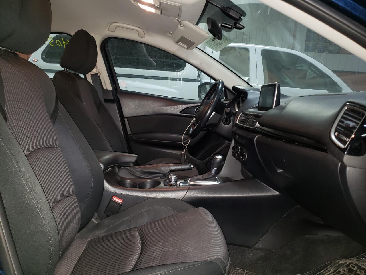 Photo 5 from auction – 2015 MAZDA 3 TOURING with VIN 3MZBM1V78FM166164
