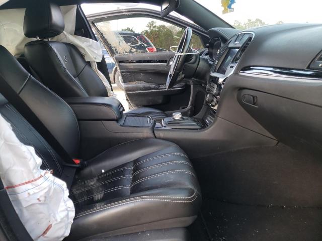 Photo 5 from auction – 2019 CHRYSLER 300 S with VIN 2C3CCABG8KH618139
