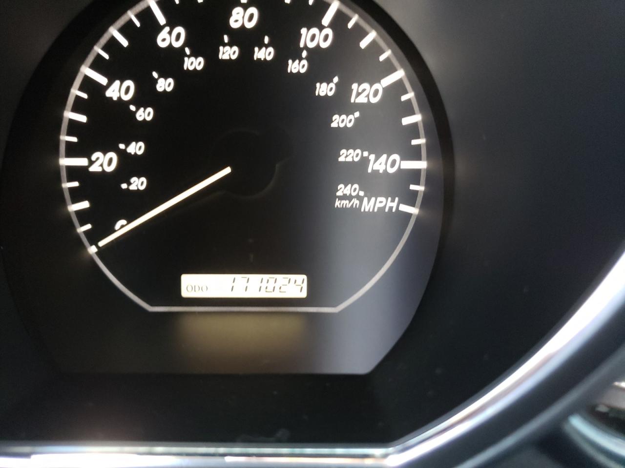 Photo 8 from auction – 2004 LEXUS RX 330 with VIN JTJGA31U840035189