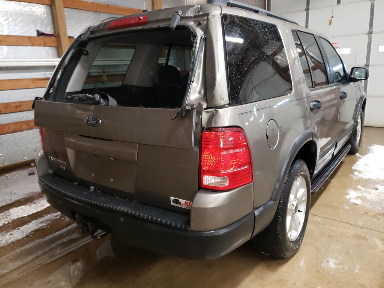 Photo 4 from auction – 2003 FORD EXPLORER X with VIN 1FMZU73K03ZA06443