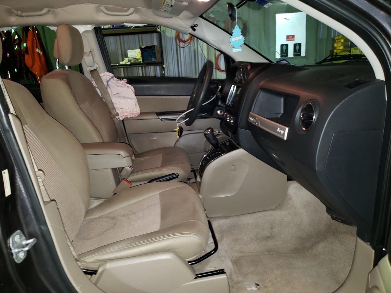 Photo 5 from auction – 2014 JEEP COMPASS SP with VIN 1C4NJCBA8ED832471