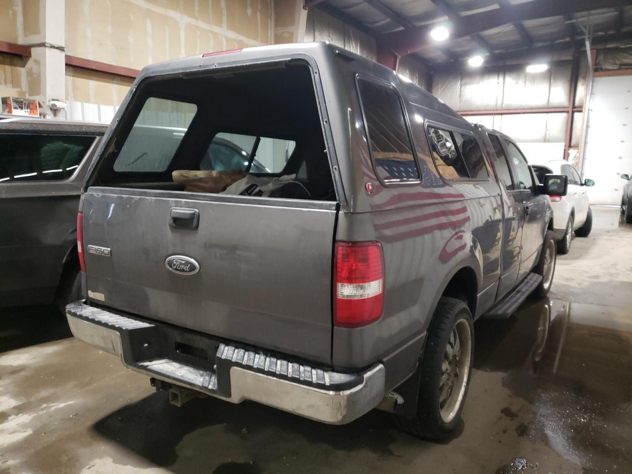 Photo 17 from auction – 2005 FORD F150 with VIN 1FTPX14555FA63380