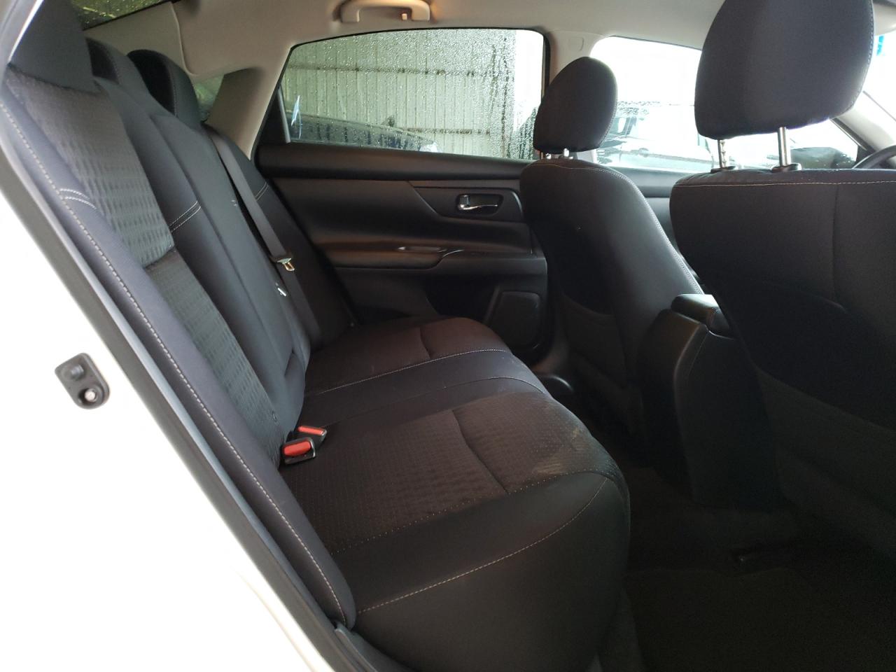 Photo 6 from auction – 2016 NISSAN ALTIMA 2.5 with VIN 1N4AL3AP7GN372320