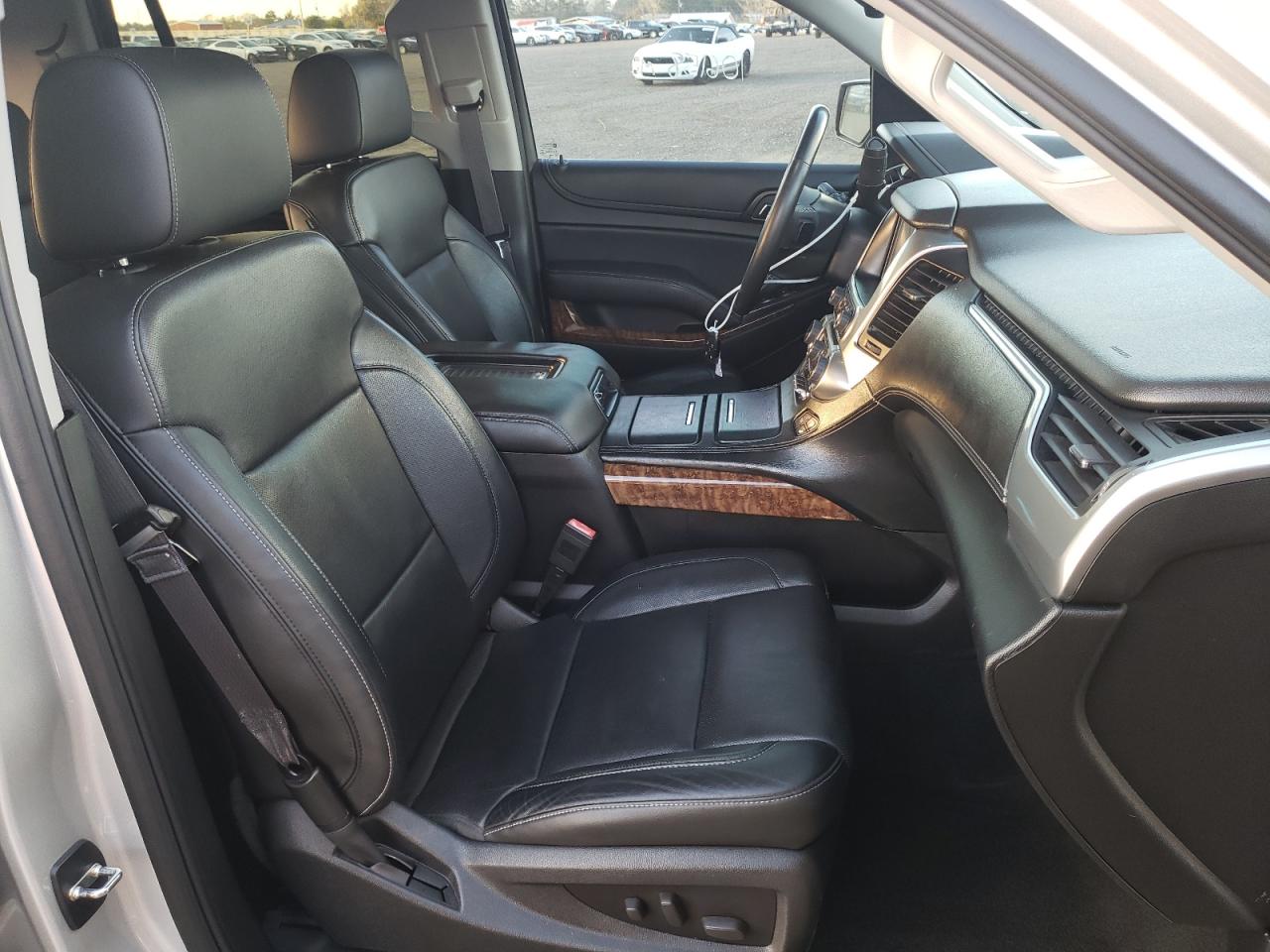 Photo 5 from auction – 2015 CHEVROLET TAHOE C150 with VIN 1GNSCCKC4FR558678