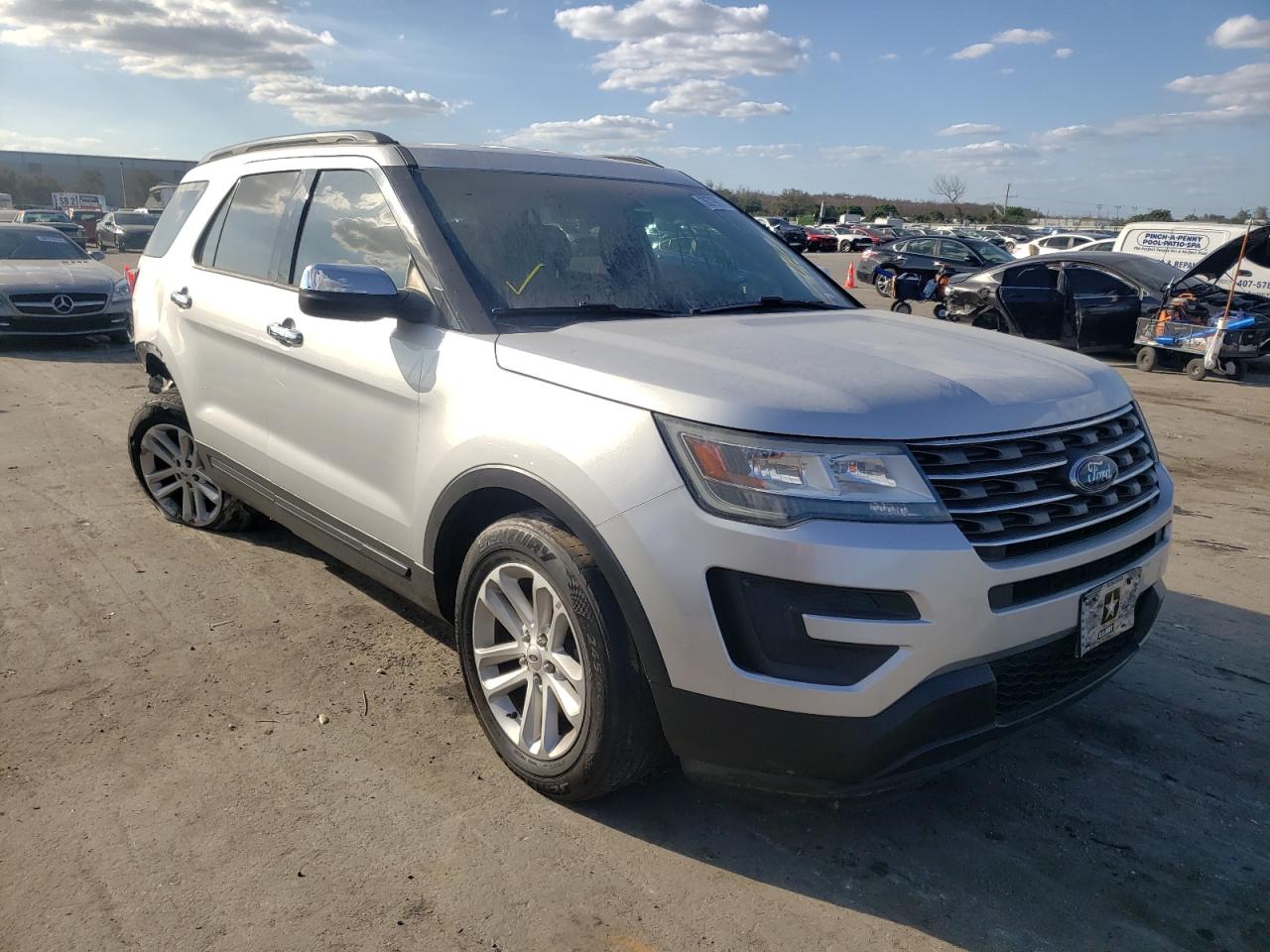 FORD EXPLORER 2017 with VIN 1FM5K7B87HGA08137 - Photo from auction