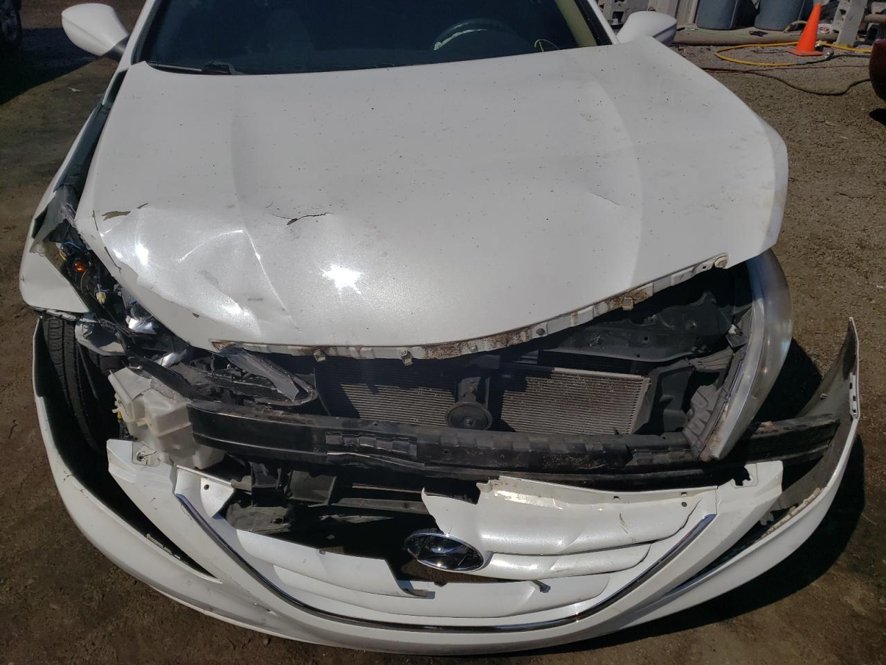 Photo 7 from auction – 2011 HYUNDAI SONATA GLS with VIN 5NPEB4AC4BH083793
