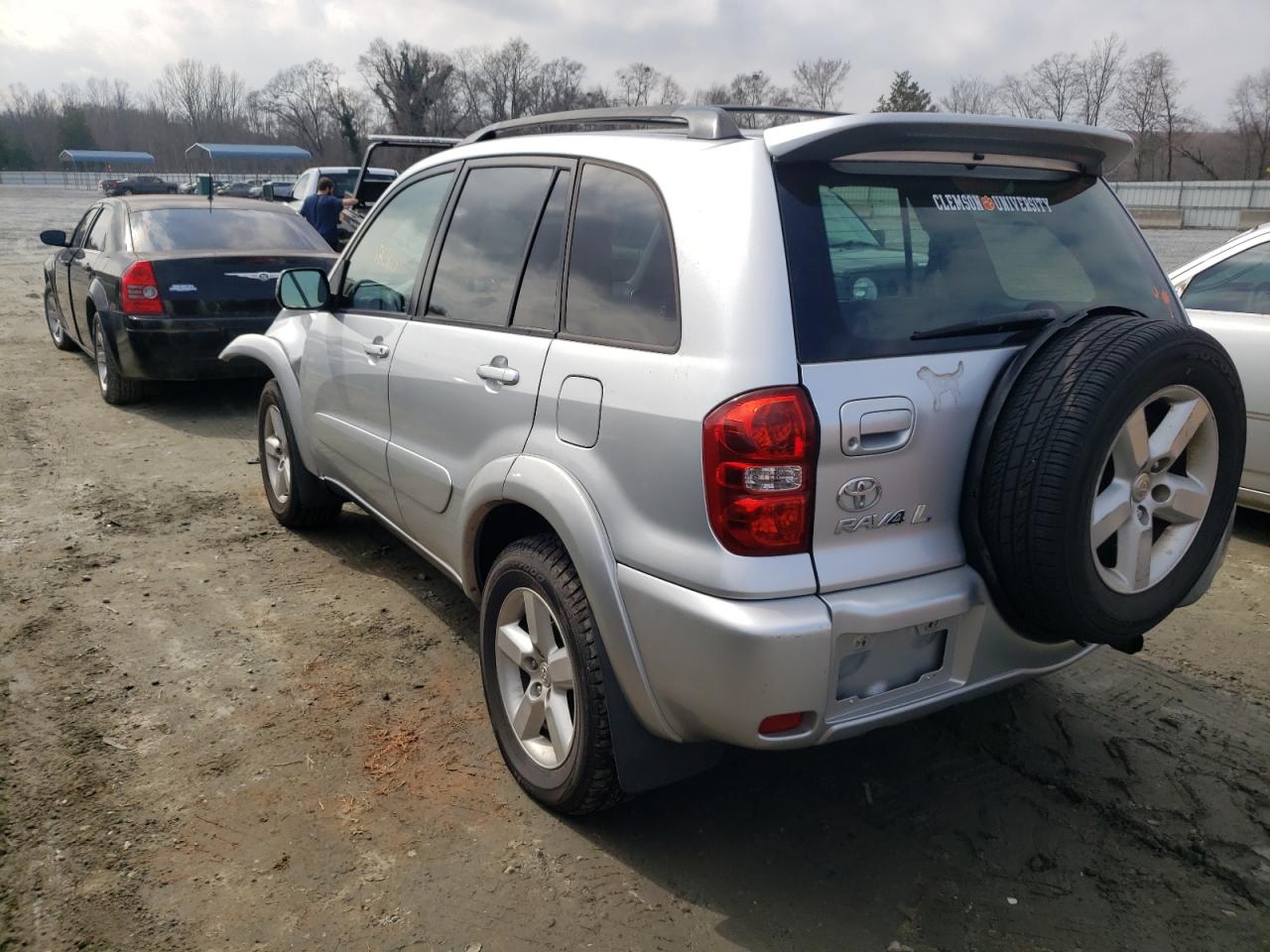 Photo 3 from auction – 2004 TOYOTA RAV4 with VIN JTEHD20V446005652