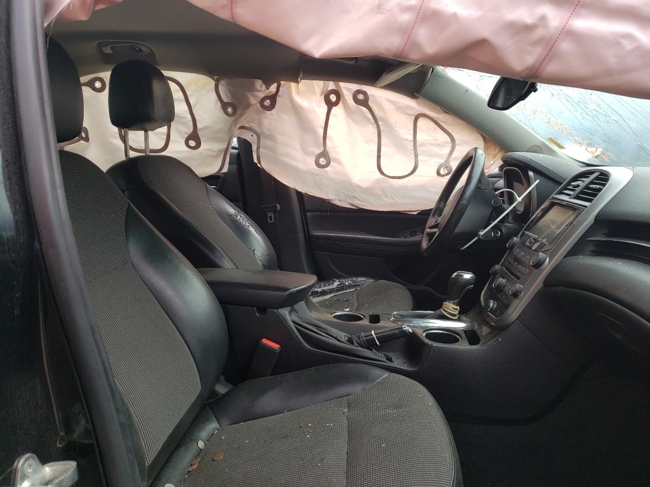 Photo 5 from auction – 2015 CHEVROLET MALIBU 2LT with VIN 1G11D5SL9FF143878
