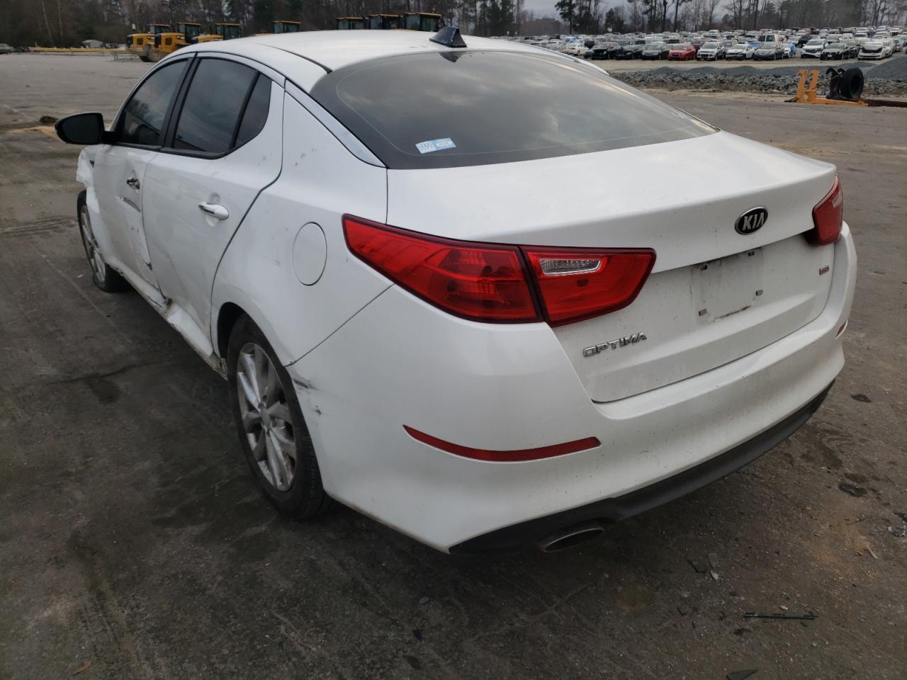 Photo 3 from auction – 2015 KIA OPTIMA LX with VIN 5XXGM4A73FG477325
