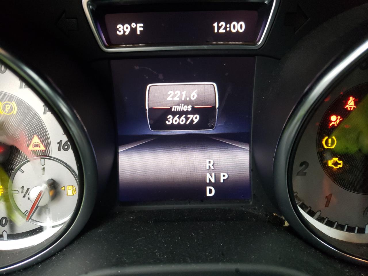Photo 8 from auction – 2014 MERCEDES-BENZ CLA 250 with VIN WDDSJ4EB6EN136544