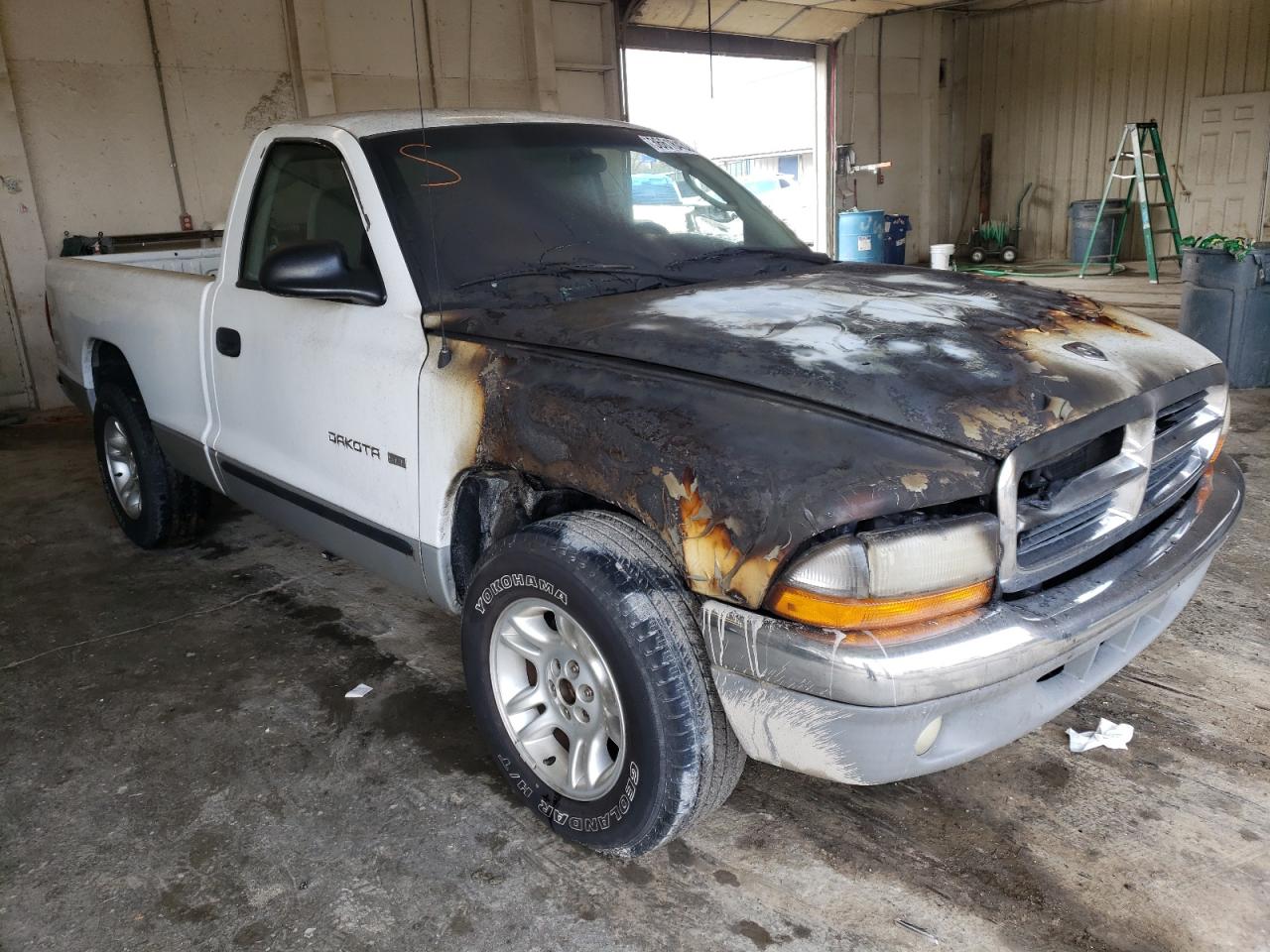 DODGE DAKOTA 2001 with VIN 1B7FL26X41S193244 - Photo from auction