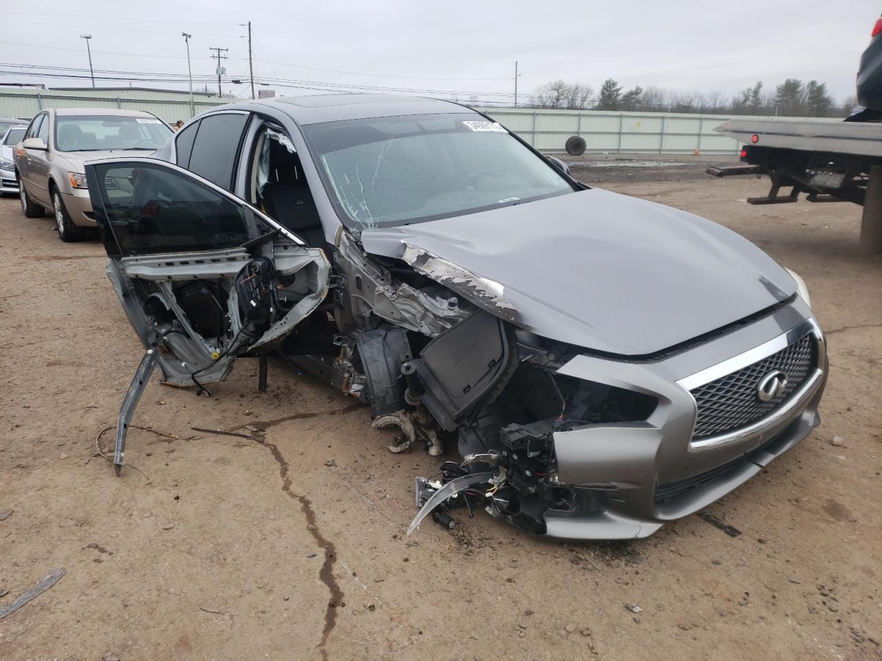 INFINITI Q50 BASE 2014 z numerem VIN JN1BV7AR3EM697103 - Zdjęcie z aukcji