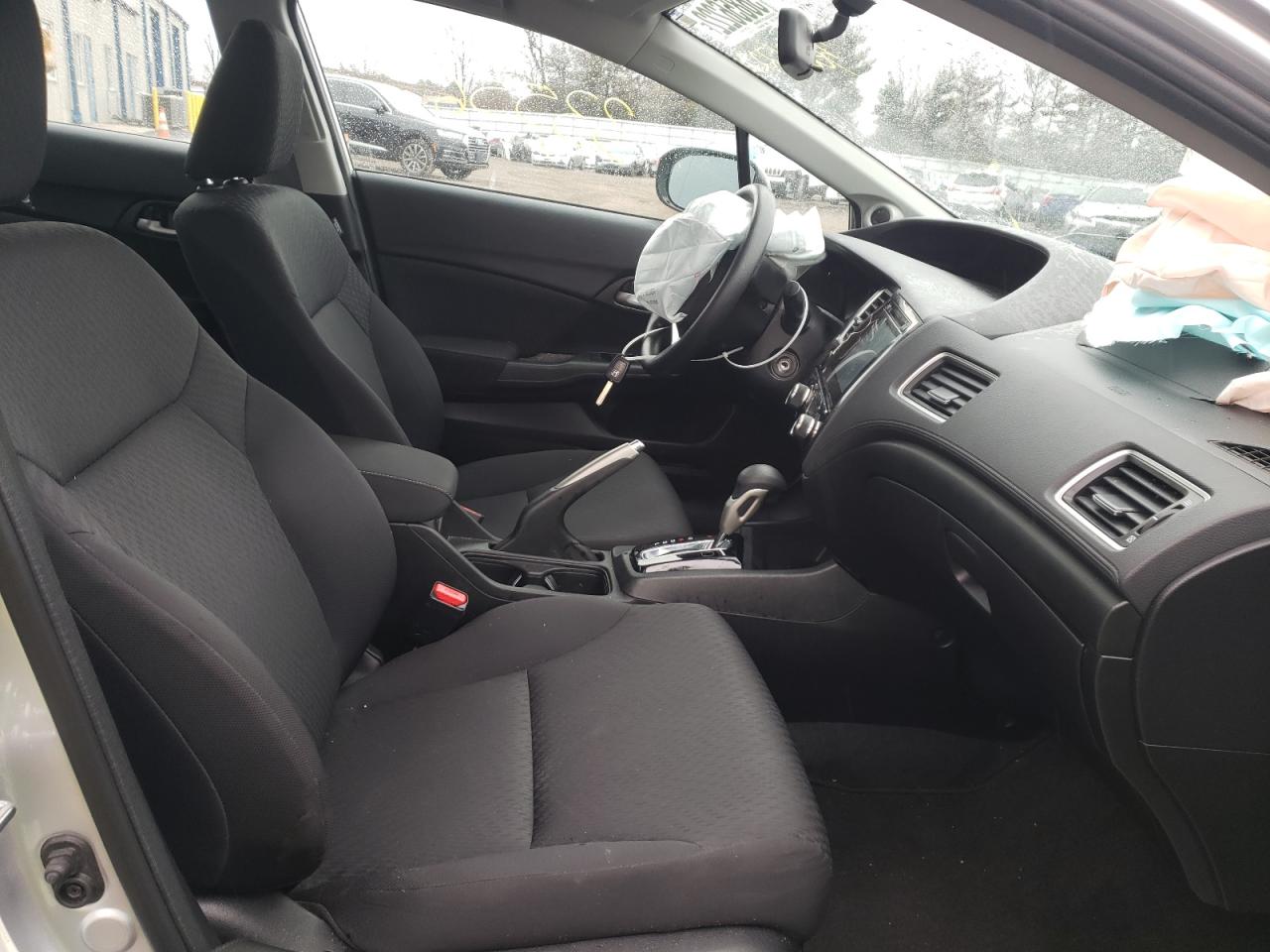 Photo 5 from auction – 2015 HONDA CIVIC SE with VIN 19XFB2F70FE266168