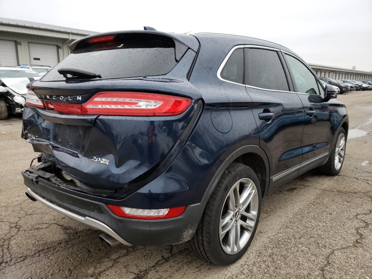 Photo 4 from auction – 2016 LINCOLN MKC RESERV with VIN 5LMCJ3D95GUJ12003