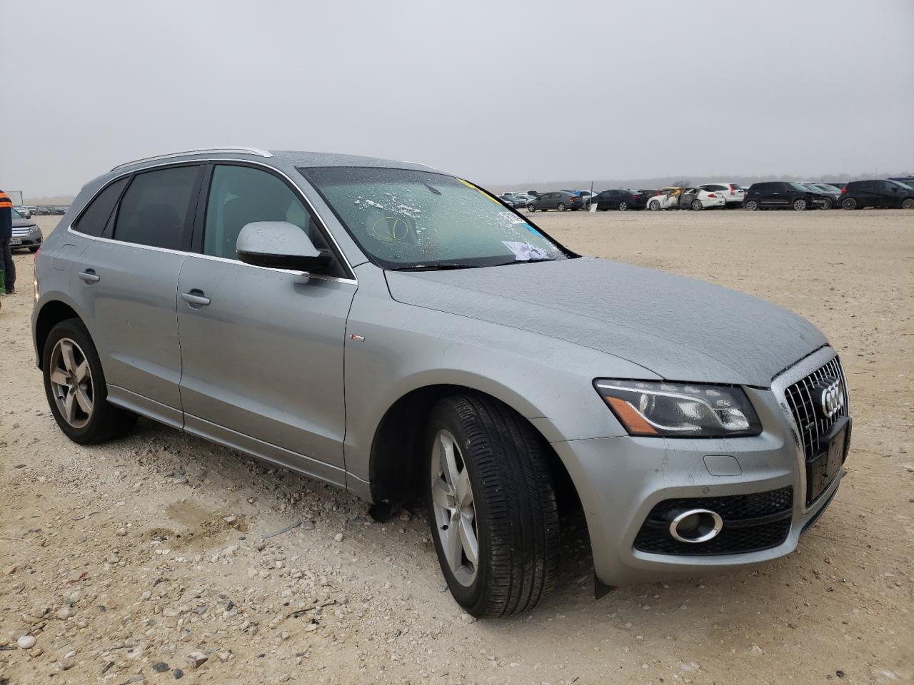 AUDI Q5 PREMIUM 2011 with VIN WA1DKAFP9BA038128 - Photo from auction