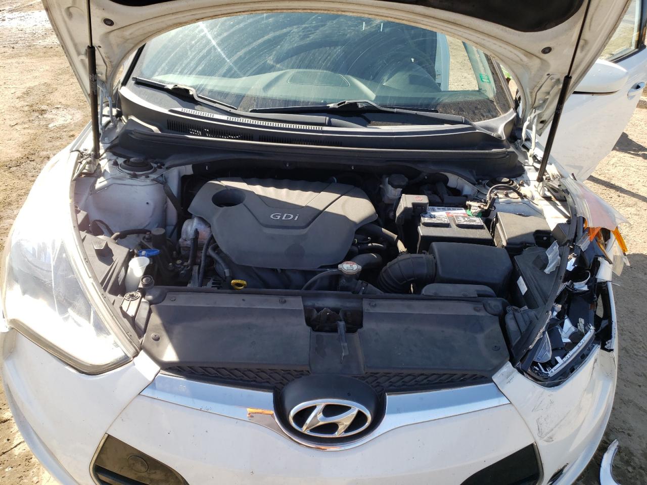 Photo 7 from auction – 2013 HYUNDAI VELOSTER with VIN KMHTC6AD7DU174554