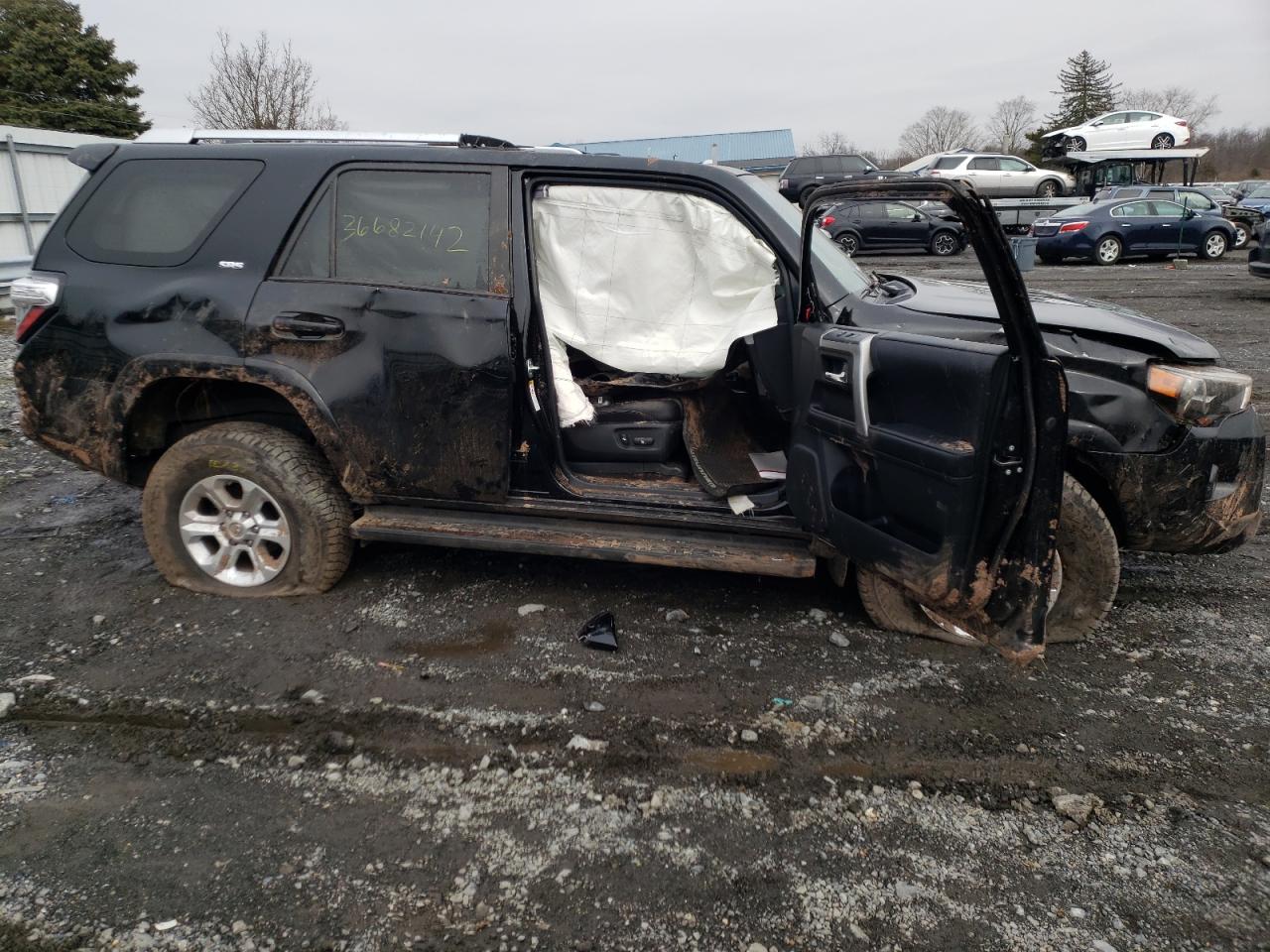 Photo 9 from auction – 2018 TOYOTA 4RUNNER SR with VIN JTEBU5JR2J5537248