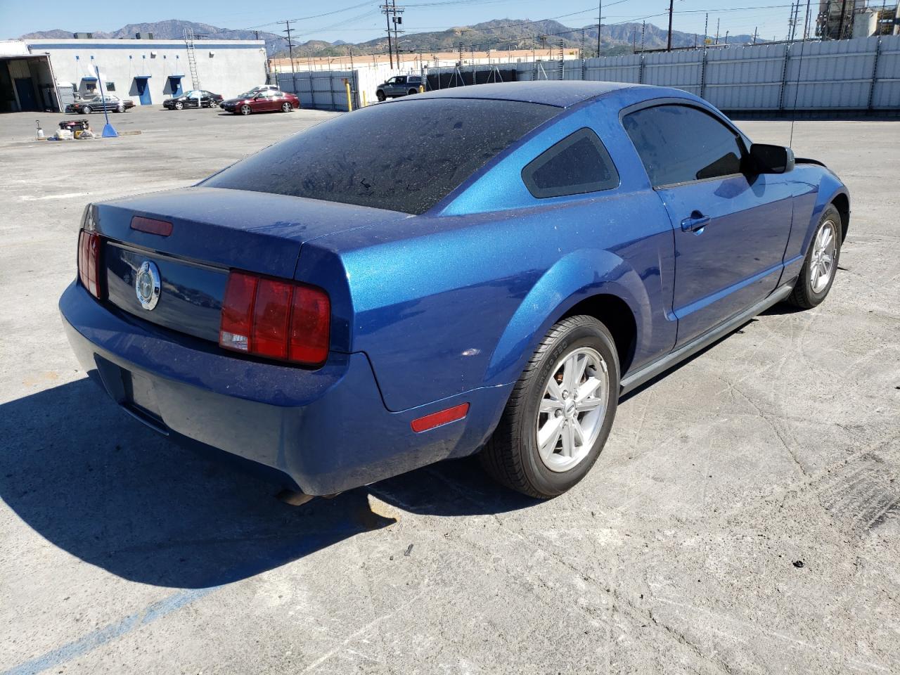 Photo 4 from auction – 2007 FORD MUSTANG with VIN 1ZVFT80N875208472