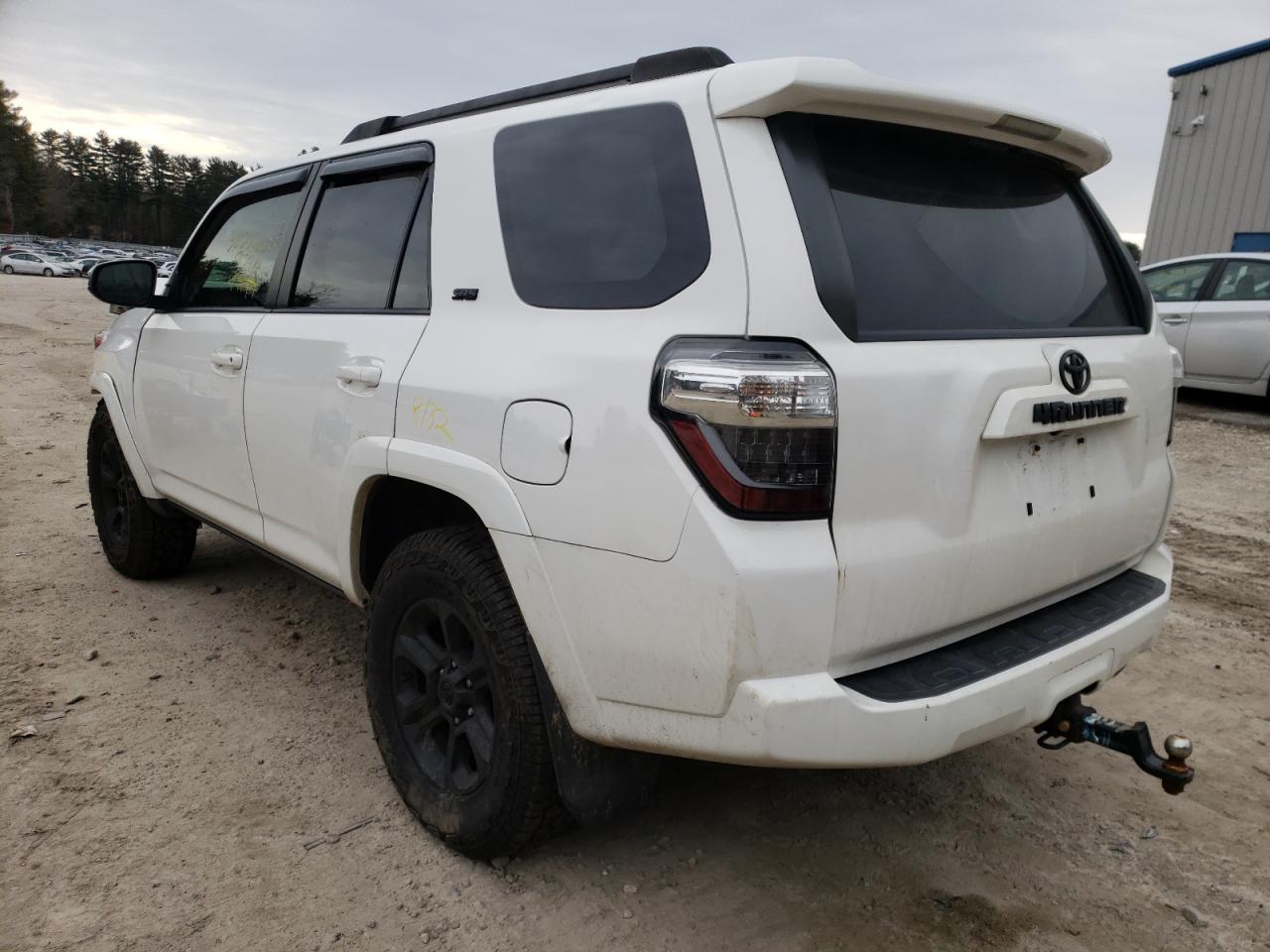 Photo 3 from auction – 2017 TOYOTA 4RUNNER SR with VIN JTEBU5JR8H5412605