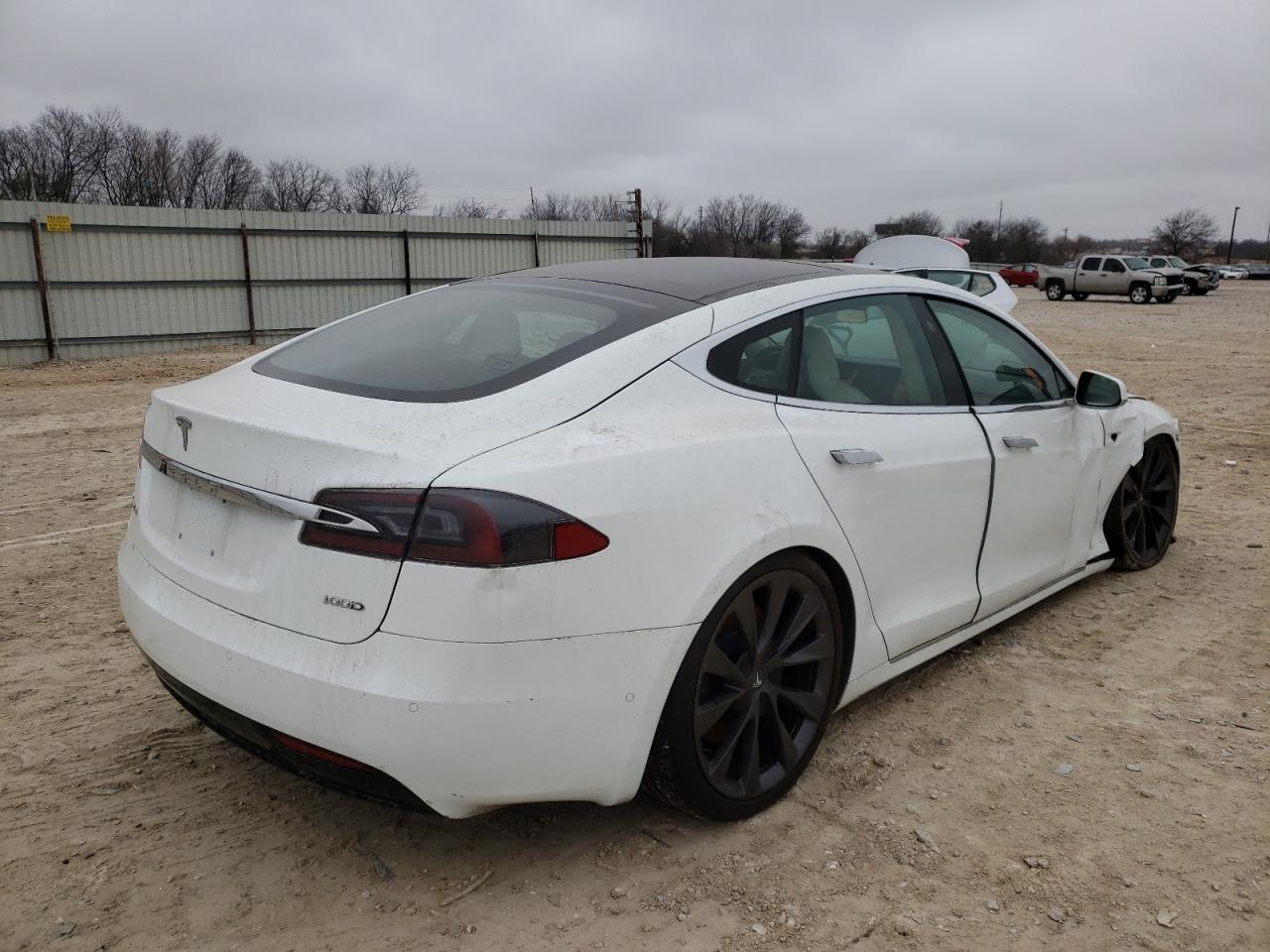 Photo 4 from auction – 2018 TESLA MODEL S with VIN 5YJSA1E22JF284028