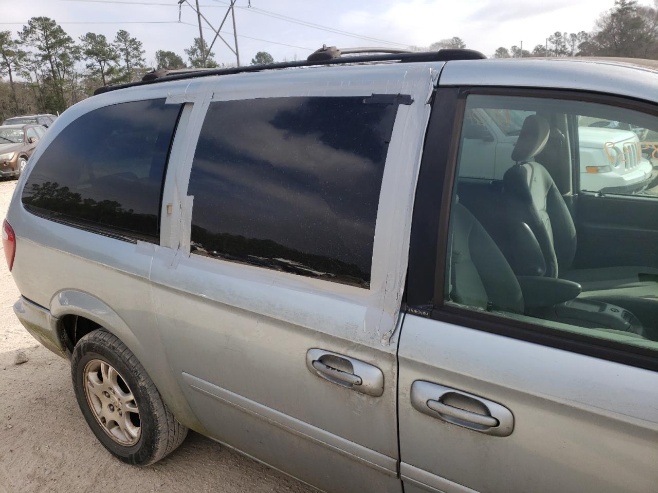 Photo 9 from auction – 2005 DODGE GRAND CARA with VIN 2D4GP44L35R283595