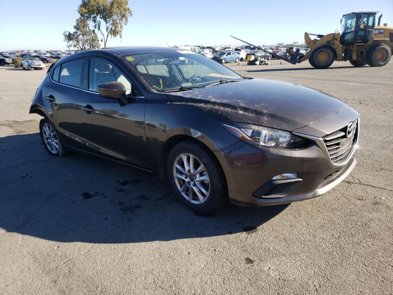 Photo 1 from auction – 2014 MAZDA 3 TOURING with VIN JM1BM1L70E1182229