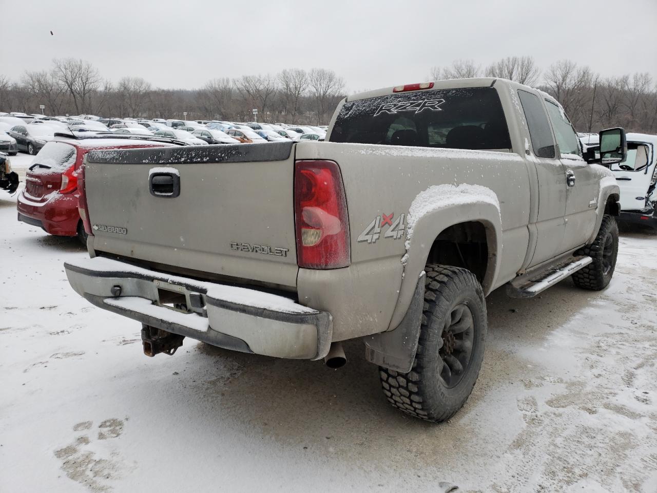 Photo 4 from auction – 2003 CHEVROLET SILVERADO with VIN 1GCHK29G13E257250
