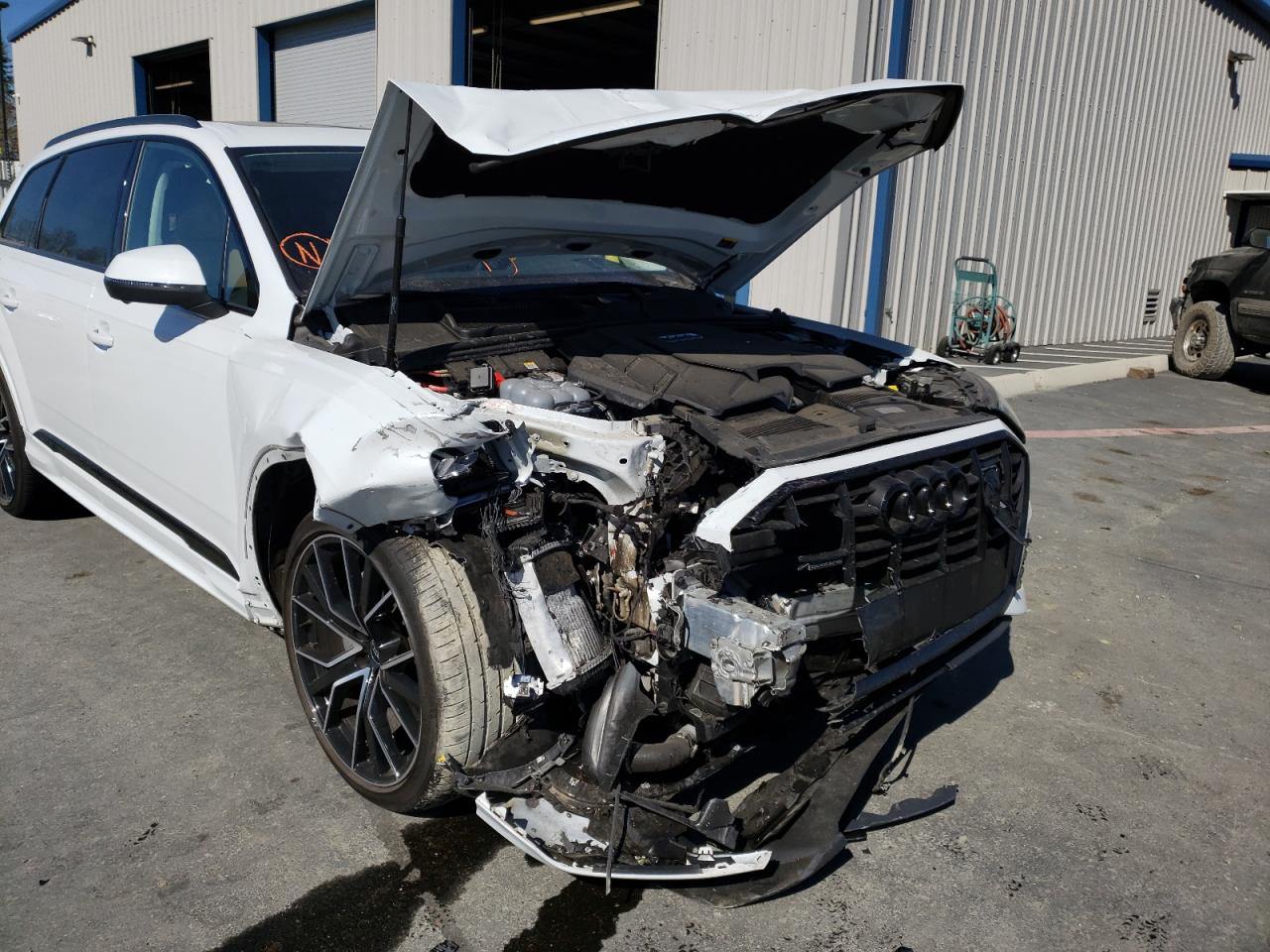 Photo 9 from auction – 2021 AUDI Q7 PRESTIG with VIN WA1VXAF74MD027688
