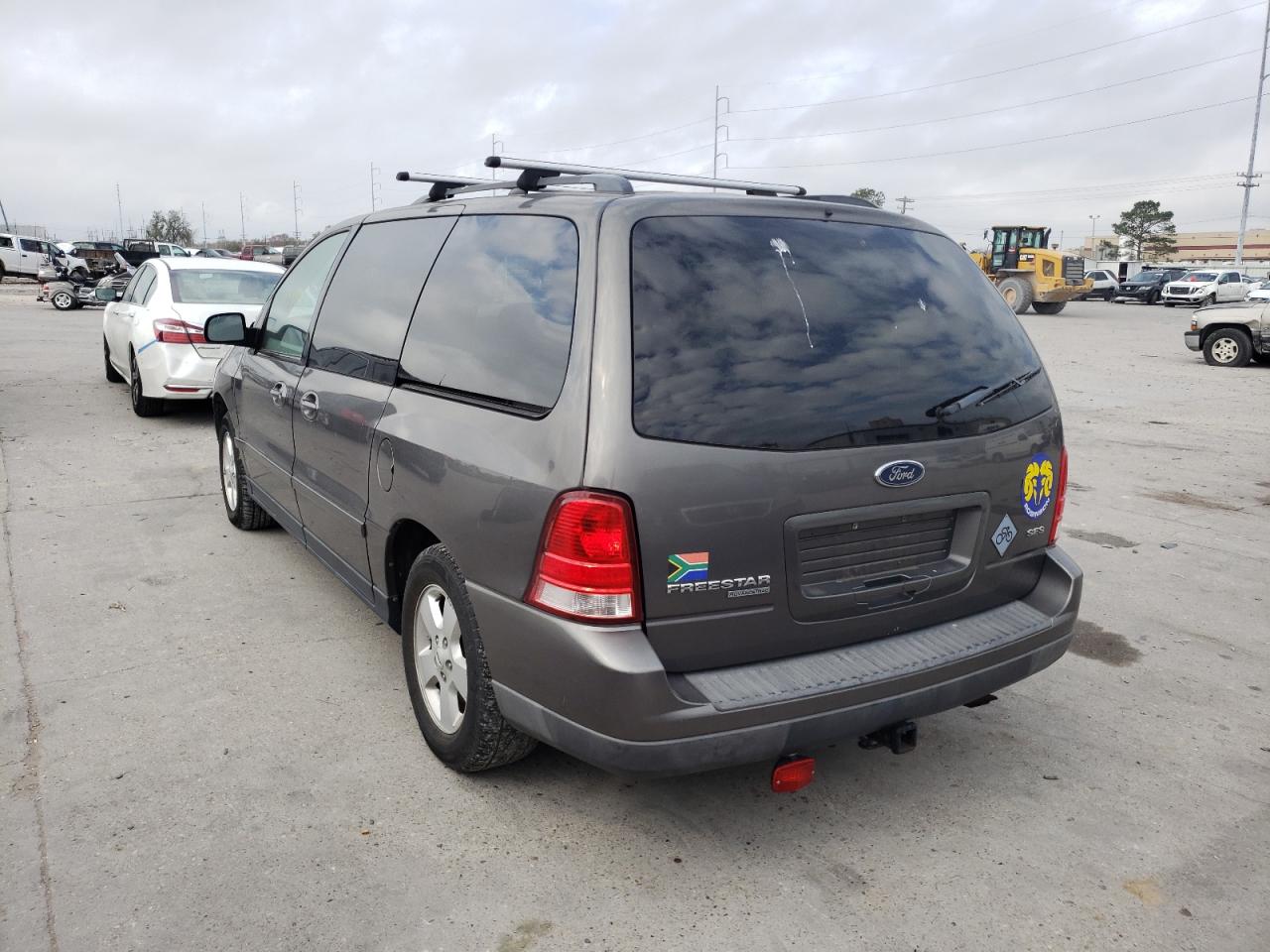 Photo 3 from auction – 2005 FORD FREESTAR S with VIN 2FMZA57635BA87647