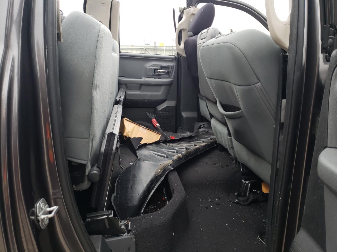 Photo 6 from auction – 2016 RAM 1500 SLT with VIN 1C6RR7GT1GS377948