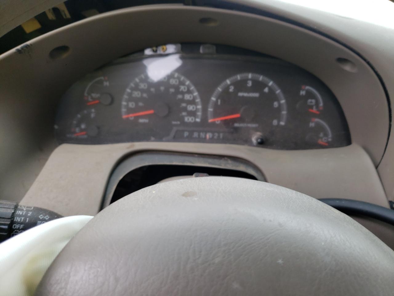 Foto 8 de la subasta – 2001 FORD EXPEDITION con VIN 1FMPU16L21LA65373