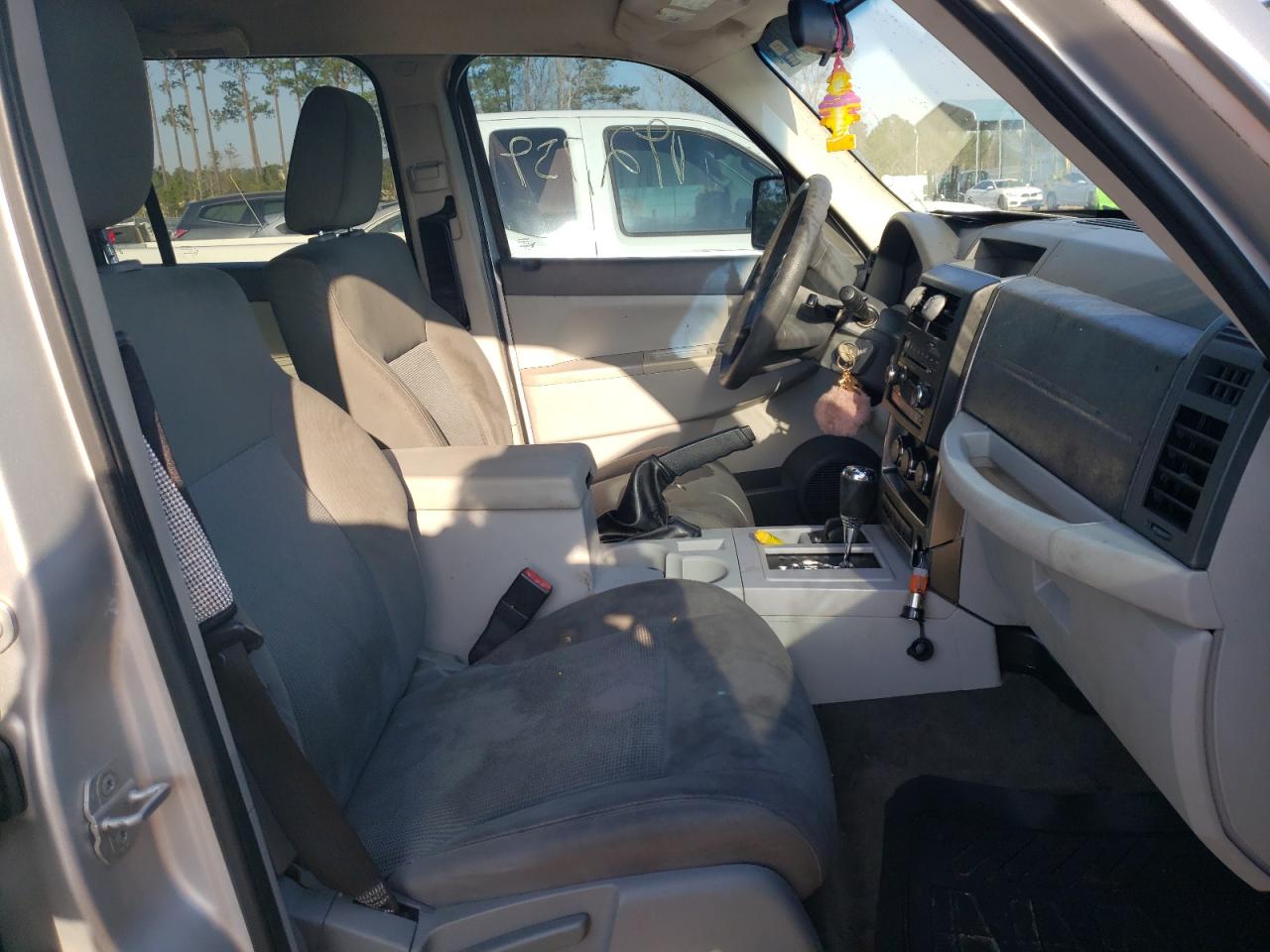 Photo 5 from auction – 2008 JEEP LIBERTY SP with VIN 1J8GN28K68W102812