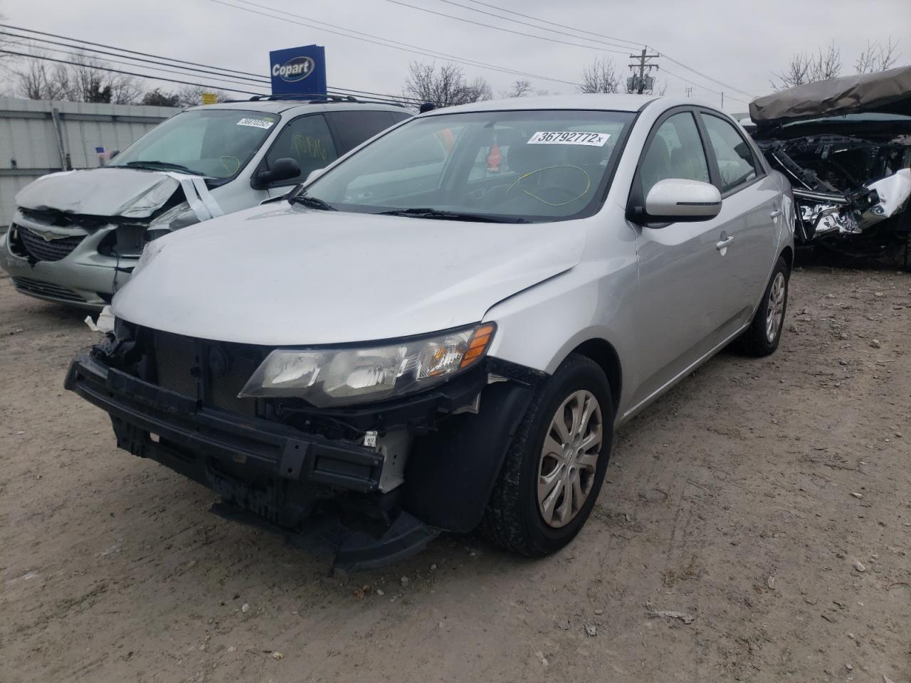 Photo 2 from auction – 2013 KIA FORTE EX with VIN KNAFU4A2XD5646285