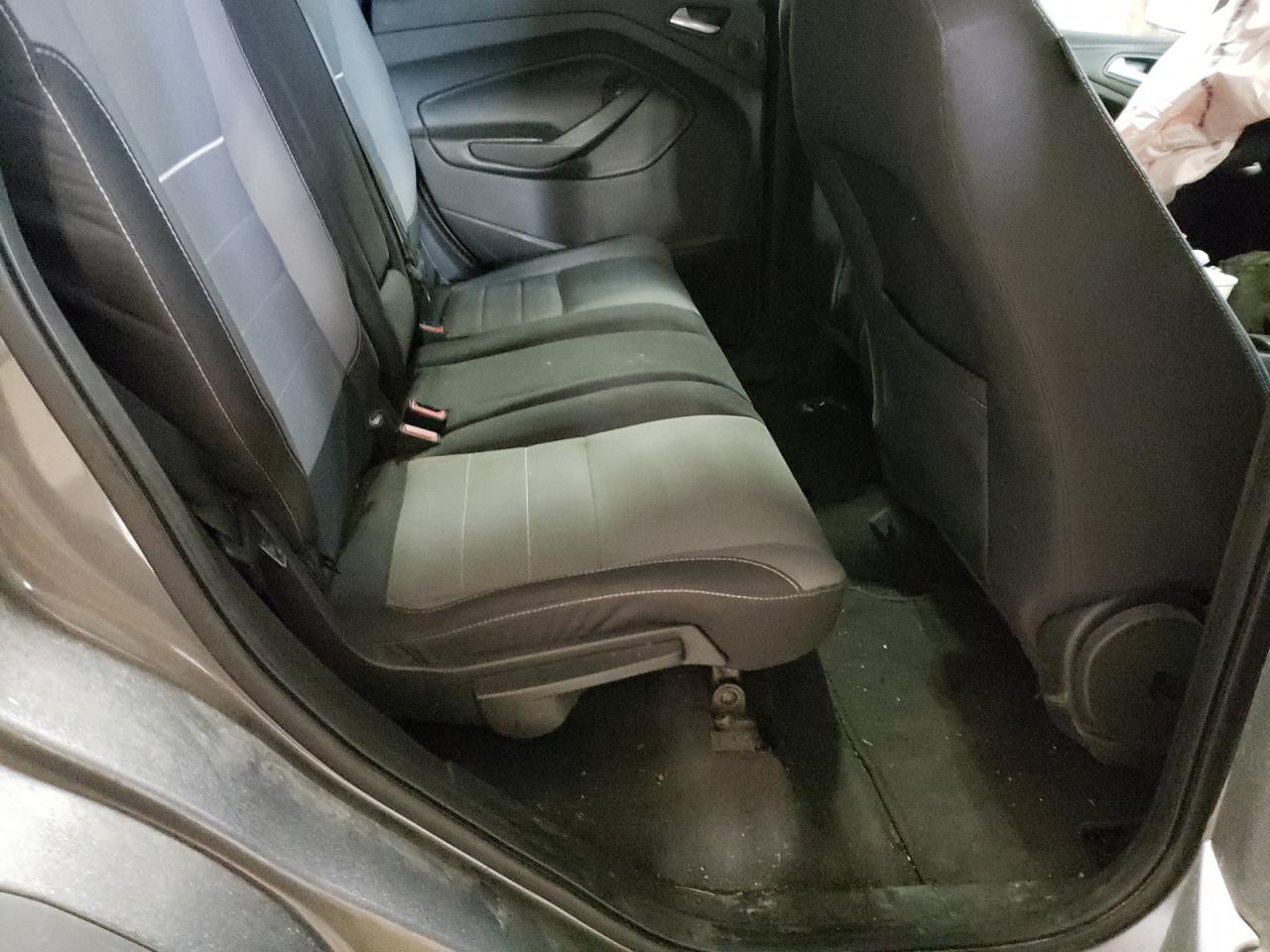 Photo 6 from auction – 2014 FORD ESCAPE SE with VIN 1FMCU9G98EUE02449