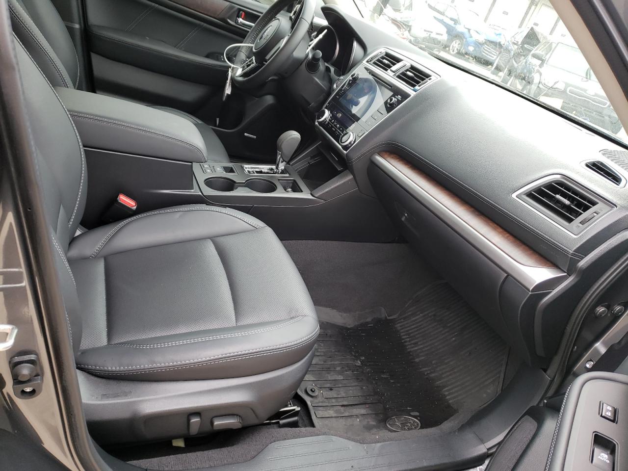 Photo 5 from auction – 2019 SUBARU OUTBACK 3. with VIN 4S4BSENCXK3285659