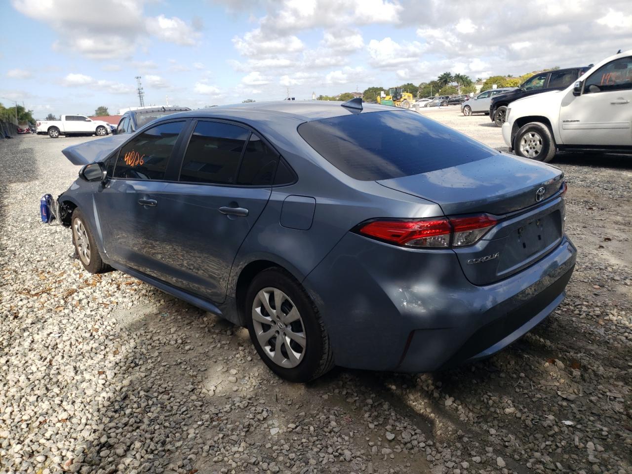 Photo 3 from auction – 2020 TOYOTA COROLLA LE with VIN 5YFEPRAE0LP027967
