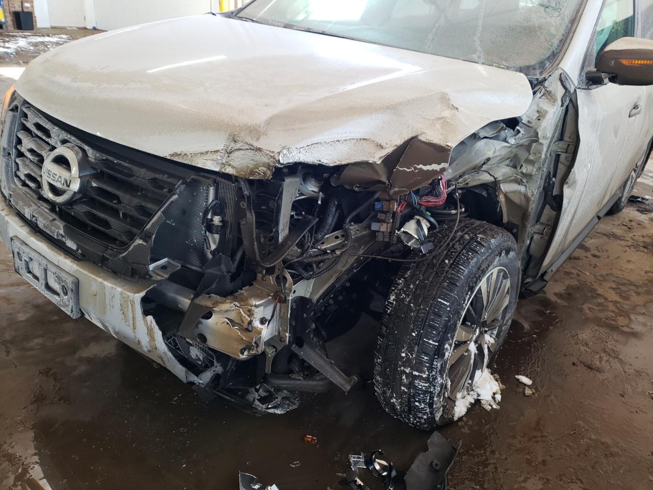 Photo 9 from auction – 2019 NISSAN PATHFINDER with VIN 5N1DR2MM8KC652510