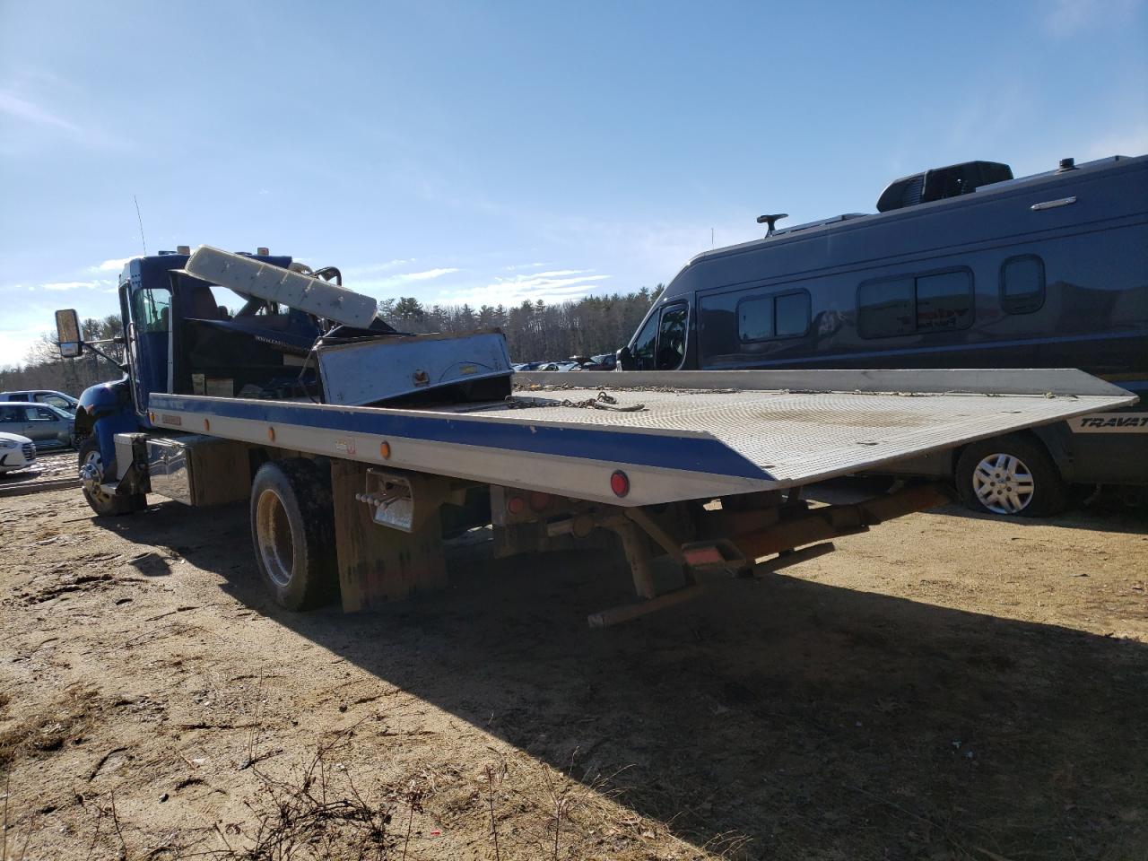 Photo 3 from auction – 2017 KENWORTH CONSTRUCTI with VIN 2NKHHM6XXHM161735