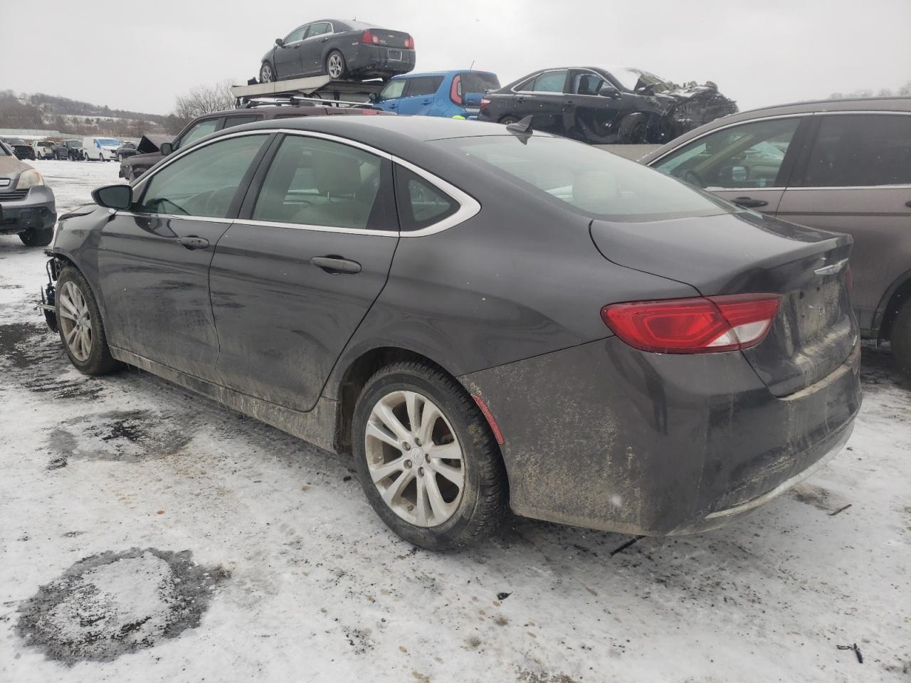 Photo 3 from auction – 2015 CHRYSLER 200 LIMITE with VIN 1C3CCCAB1FN664166
