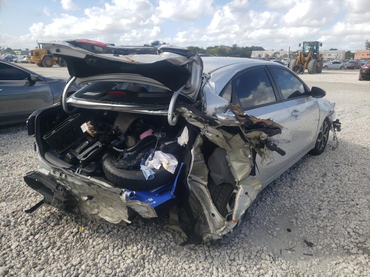 Photo 4 from auction – 2019 KIA FORTE FE with VIN 3KPF24AD2KE031693