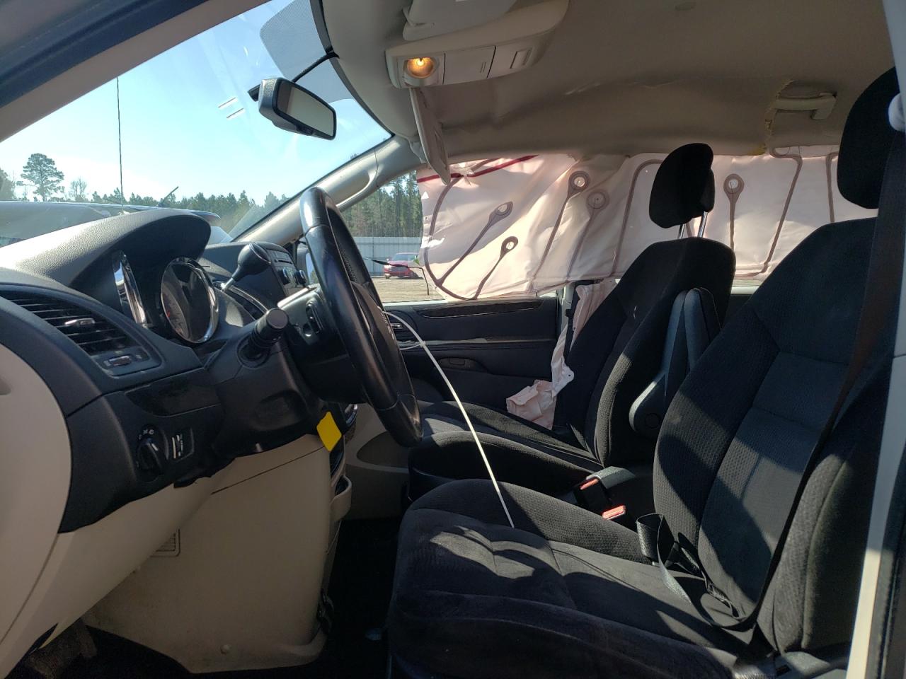 Photo 5 from auction – 2015 DODGE GRAND CARA with VIN 2C4RDGBG3FR517242